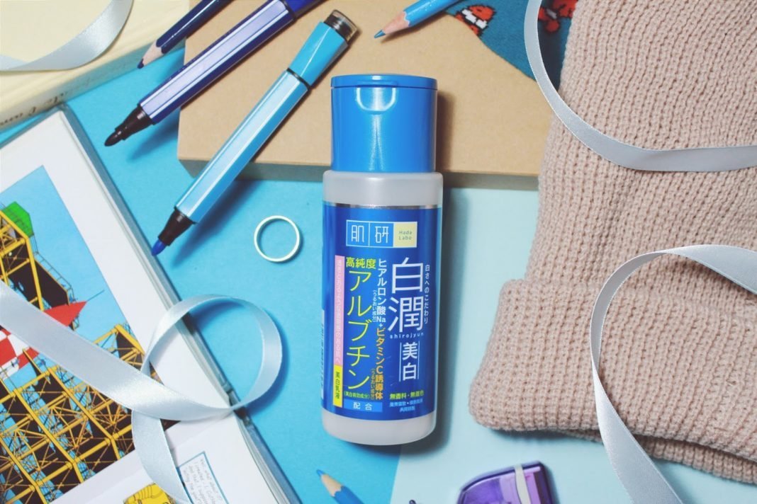 Review nước hoa hồng làm trắng da Hada Labo Shirojyun Arbutin Lotion